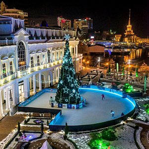 Grand Marina Ледовый каток