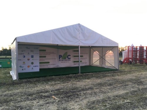 Двускатный шатер с шириной 10 метров